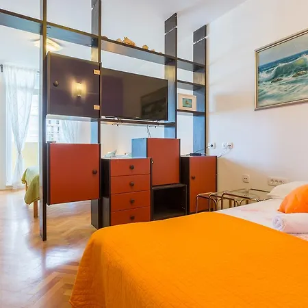 For 5 Persons In Split, Sea View, Wifi *