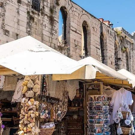 For 5 Persons In Split, Sea View, Wifi Διαμέρισμα